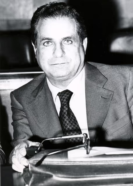 Fotografie 13: Plenary session in October 1976