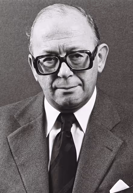 Fotografie 5: Diversal pictures on February 1977