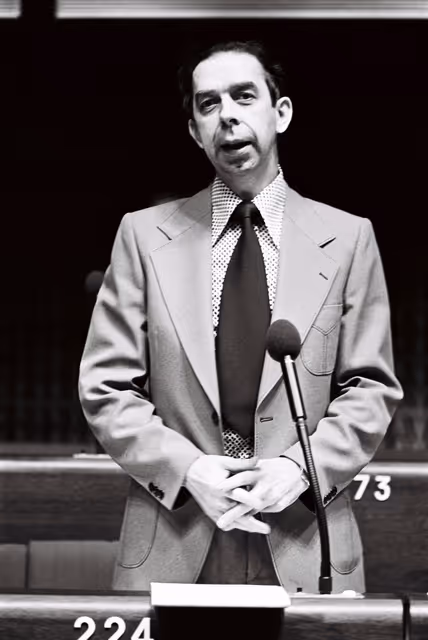 Nuotrauka 19: Plenary session in Strasbourg in April 1977