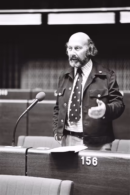 Nuotrauka 4: Plenary session in Strasbourg in April 1977