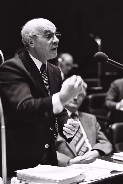 Photo 47: The delegue Isidor FRUH during a session in October 1977.