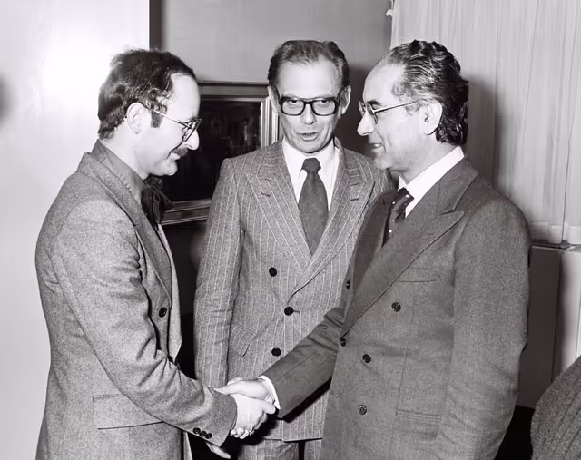 Foto 16: Emilio COLOMBO meets with journalists in Strasbourg