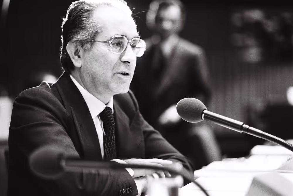 Plenary session in Strasbourg in December1977