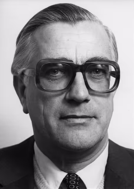 Fotogrāfija 5: Portrait of Arie DE GOEDE, Finances Secretary of State, Netherlands
