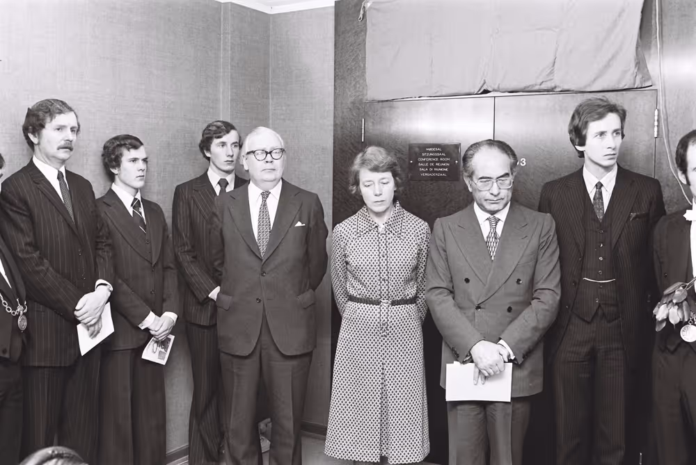 Inauguration of meeting room Sir Peter Michael KIRK in Luxembourg