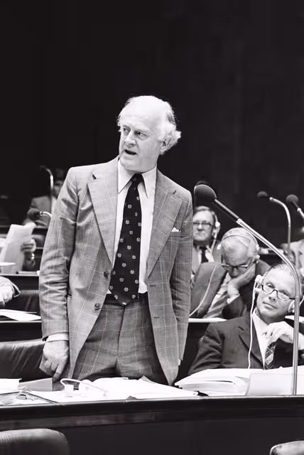 Foto 29: The MEP Sir Tom NORMANTON during a session in Luxembourg in September 1978.
