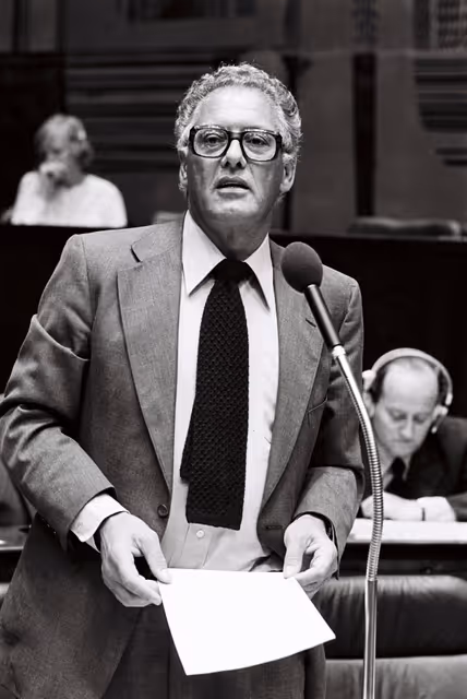 Foto 45: The Commissioner Wilhelm HAFERKAMP during a session in Luxembourg in September 1978.