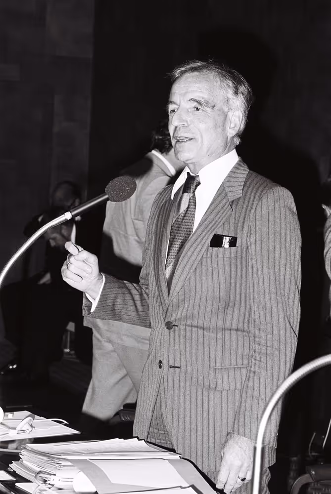 The delegue Hellmut SIEGLERSCHMIDT during a session in Luxembourg in September 1978.