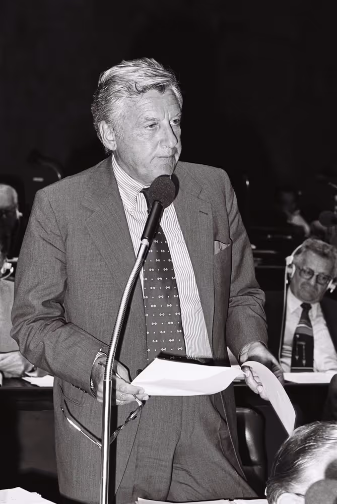 The delegue Erik Bernhard BLUMENFELD during a session in September 1978.