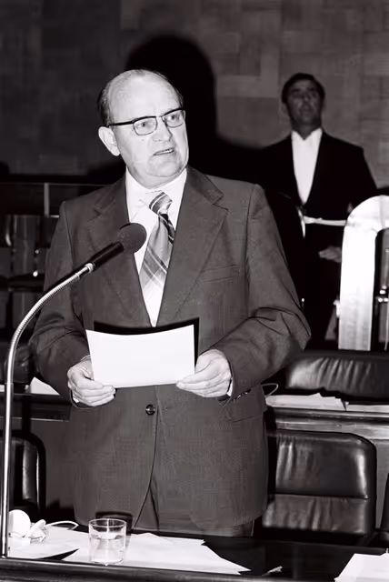Foto 15: The delegue Jacques EBERHARD during a session in September 1978.