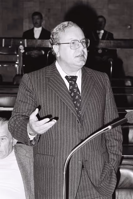 Foto 3: BANGEMANN Martin during the plenary Session in september 1978