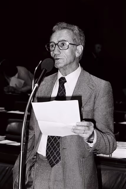 Foto 21: The delegue Maurice DEWULF during a session in September 1978.