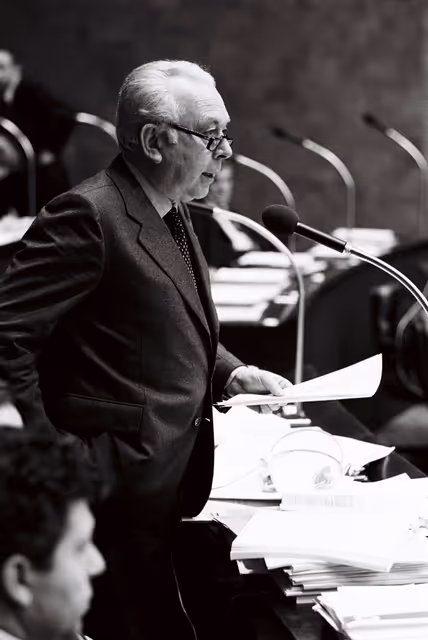 Foto 3: The delegue Camillo RIPAMONTI during a session in Strasbourg in October 1978.