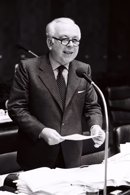 Foto 2: The delegue Camillo RIPAMONTI during a session in Strasbourg in October 1978.