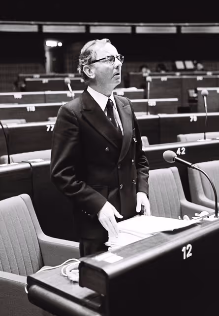 Fotografia 2: Plenary session in Luxembourg in 1978.