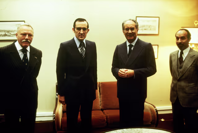 Nuotrauka 6: First democratic President of Portugal, EANES, visiting the European Parliament in 1978