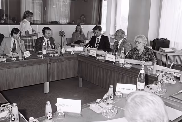 Meeting september 1979.Boulevard de l'Empereur Bruxelles