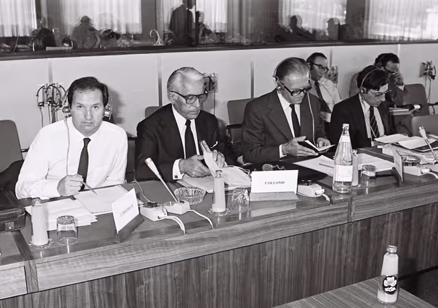 Fotografija 49: Meeting september 1979.Boulevard de l'Empereur Bruxelles