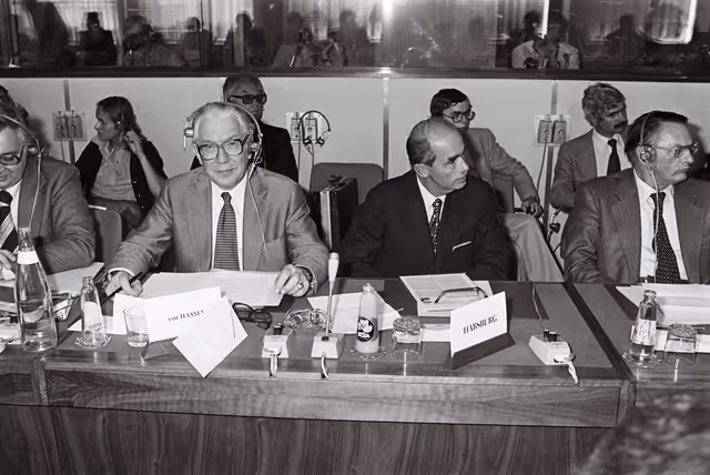 Fotografija 5: Meeting september 1979.Boulevard de l'Empereur Bruxelles