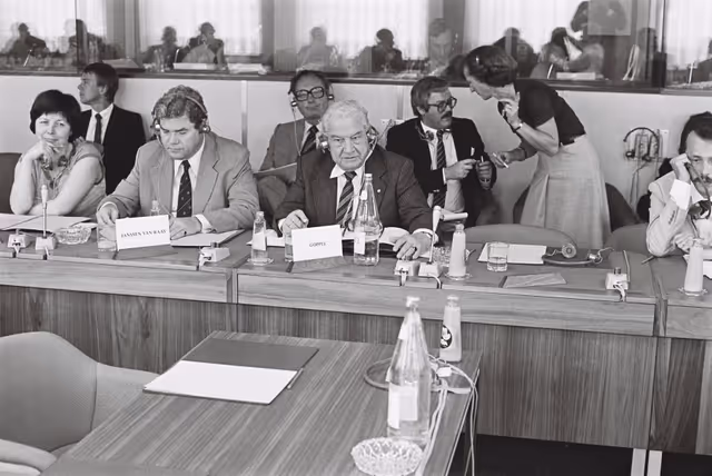 Fotó 44: Meeting september 1979.Boulevard de l'Empereur Bruxelles