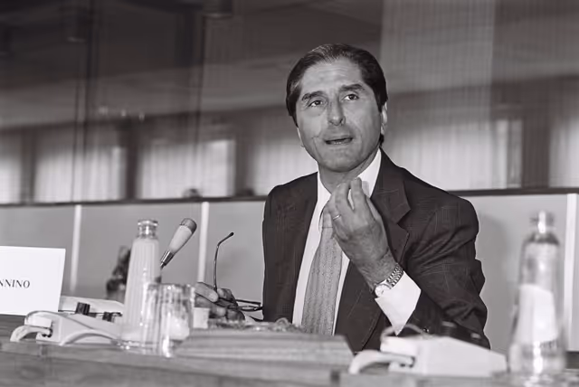 Fotó 2: Meeting september 1979.Boulevard de l'Empereur Bruxelles