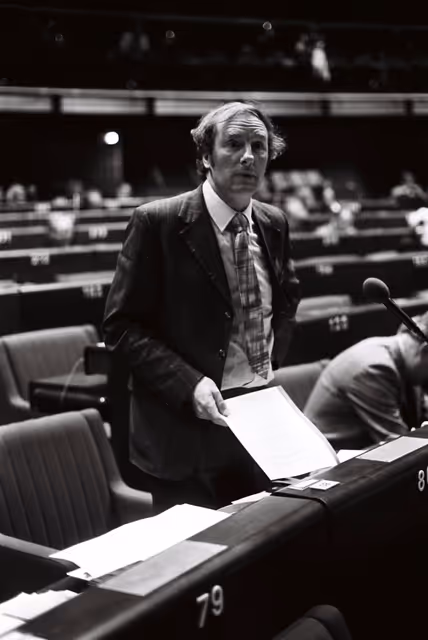 Suriet 16: The MEP Gordon J. ADAM during a session in Sepember 1979.