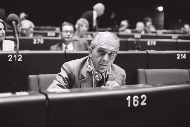 Fotografia 22: The MEP Umberto CARDIA during a session in Strasbourg in September 1979.