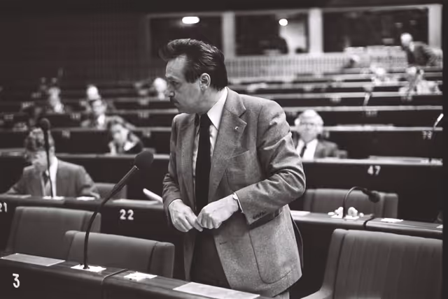 Suriet 14: The MEP Ernest GLINNE during a session in Strasbourg in September 1979.