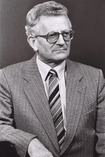 Fotagrafa 19: Portrait of the MEP Karl FUCHS in September 1979.
