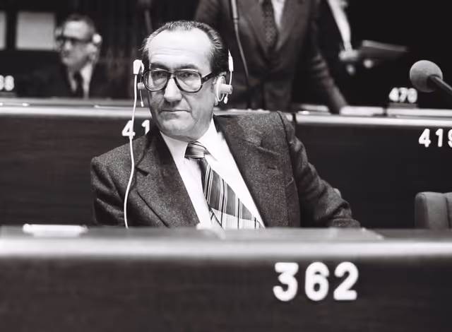 Suriet 49: The MEP Eugene L. REMILLY during a session in Strasbourg in September 1979.
