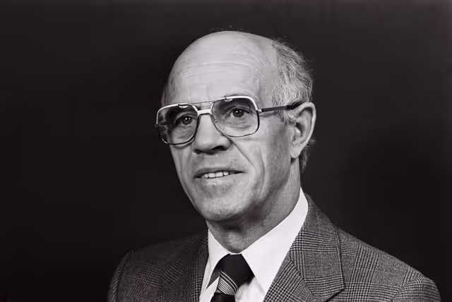 Fotagrafa 16: Portrait of the MEP Isidor W. FRUH in September 1979.