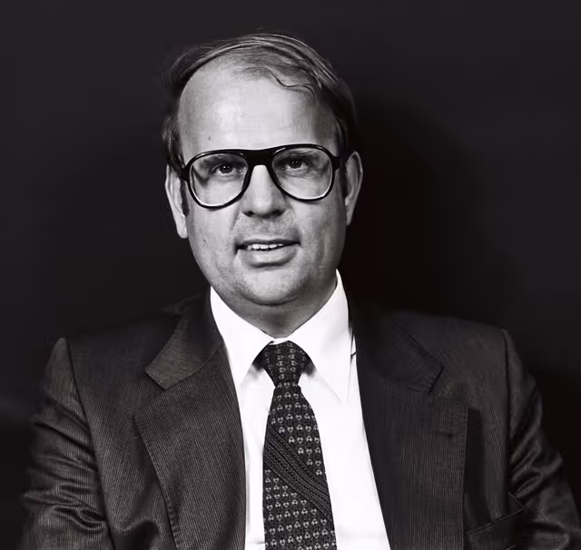 Fotagrafa 5: Portrait of the MEP Bernhard SALZER in  September 1979.