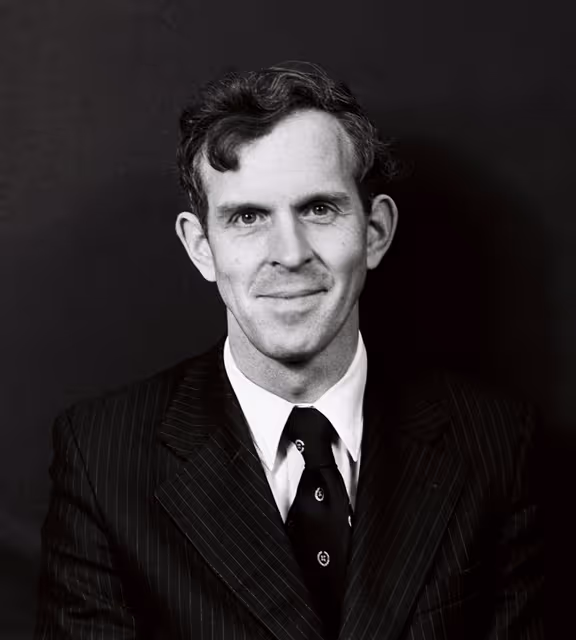 Fotagrafa 1: Portrait of the MEP Alasdair Henry HUTTON in September 1979.