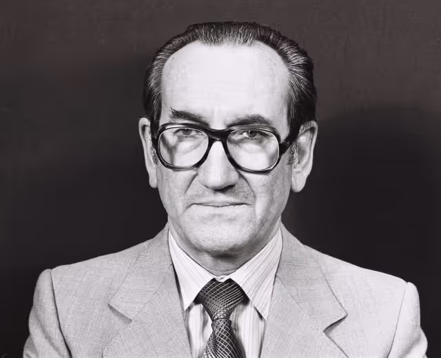 Fotagrafa 11: Portrait of the MEP Eugene L. REMILLY in September 1979.
