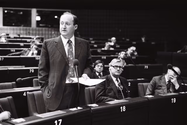 Fotografija 31: The European Commissioner Christopher TUGENDHAT during a session in Strasbourg in September 1979.