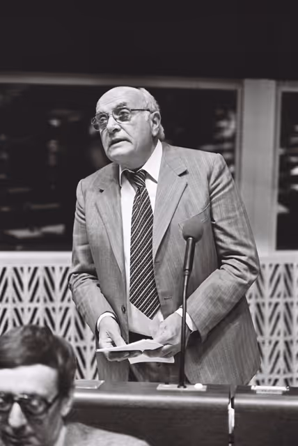 Fotografija 40: The MEP Altiero SPINELLI during a session in Strasbourg in September 1979.