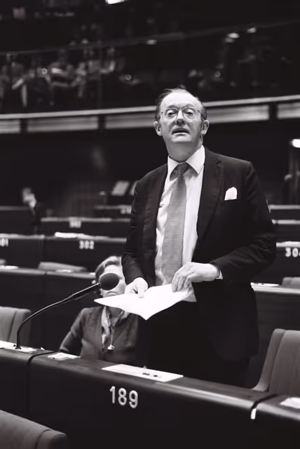 Fotó 40: The MEP William J. HOPPER during a session in Strasbourg in October 1979.