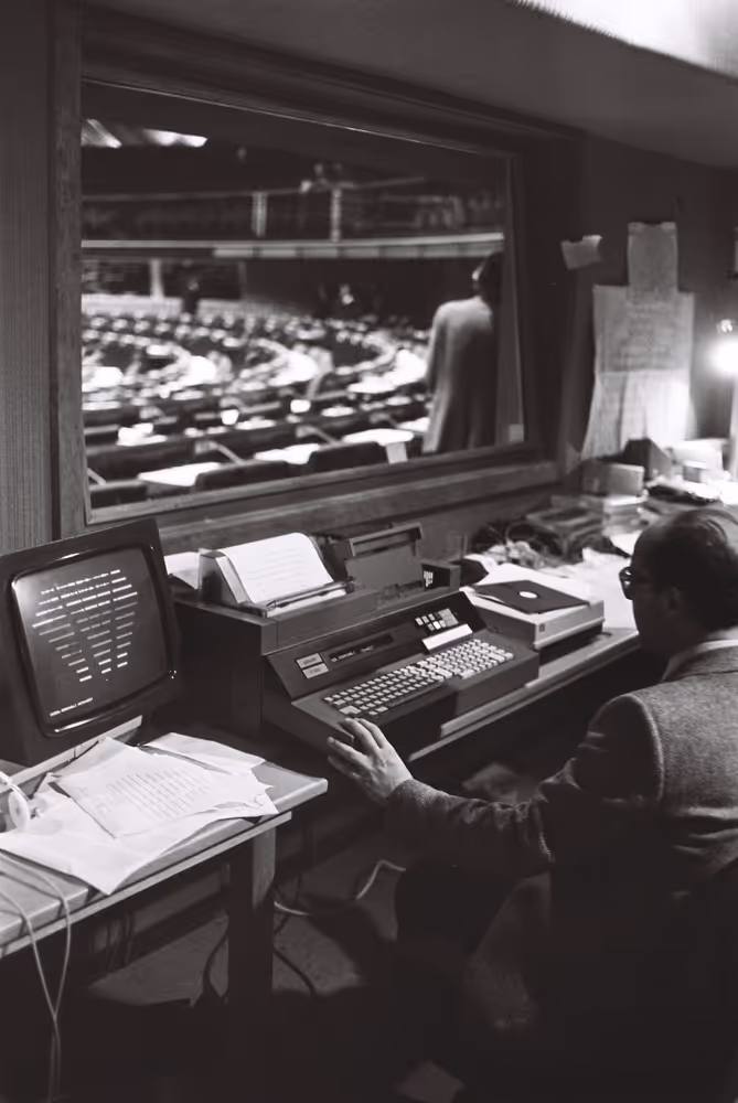 A technician at work during a voting session in the hemicycle in October 1979.Electronic vote