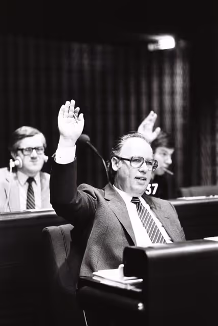 Zdjęcie 8: Rudolf F. SCHIELER during a plenary session in Strasbourg in October 1979.