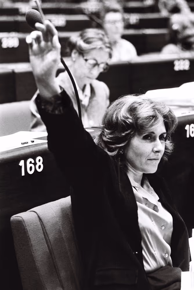 Edith CRESSON during a plenary session in Strasbourg in October 1979.Vote