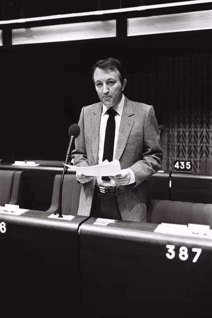 The MEP Georges SARRE during a session in Strasbourg in January 1980.