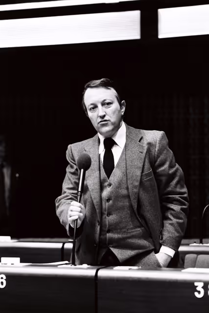 The MEP Georges SARRE during a session in April 1980.