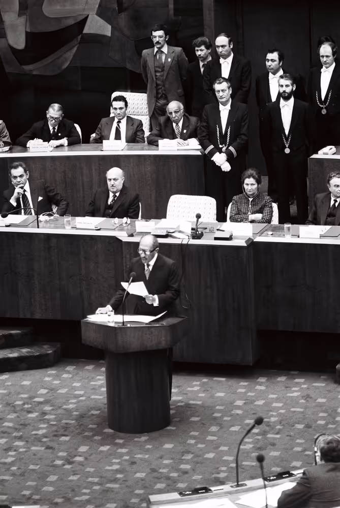 Plenary Session in Luxembourg