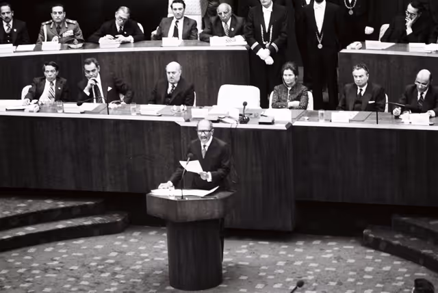 Photo 45: Plenary Session in Luxembourg