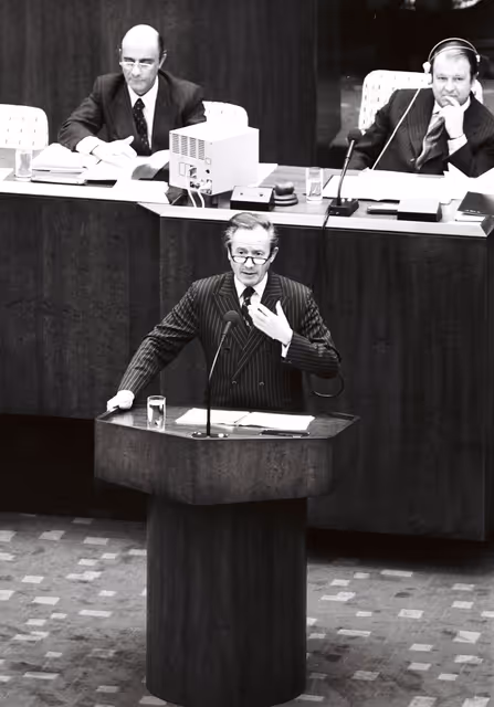 Photo 30: Plenary Session in Luxembourg