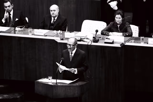 Photo 18: Official Visit of Anouar EL-SADATE, President of Egypt