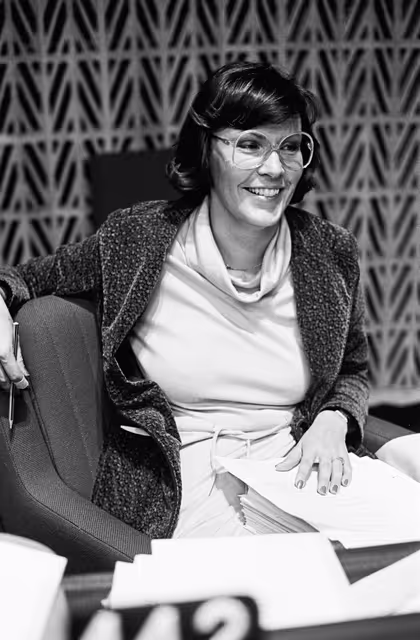 Fotografia 30: The MEP Heidemarie WIECZOREK-ZEUL during a session in Strasbourg in May 1981.