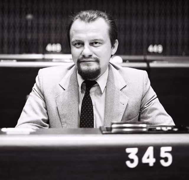 Nuotrauka 33: The MEP Gero PFENNIG during a session in Strasbourg on June 1981.