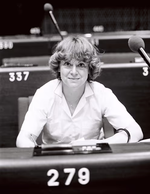 Nuotrauka 8: The MEP Anne-Marie A. LIZIN during a session in Strasbourg in June 1981.