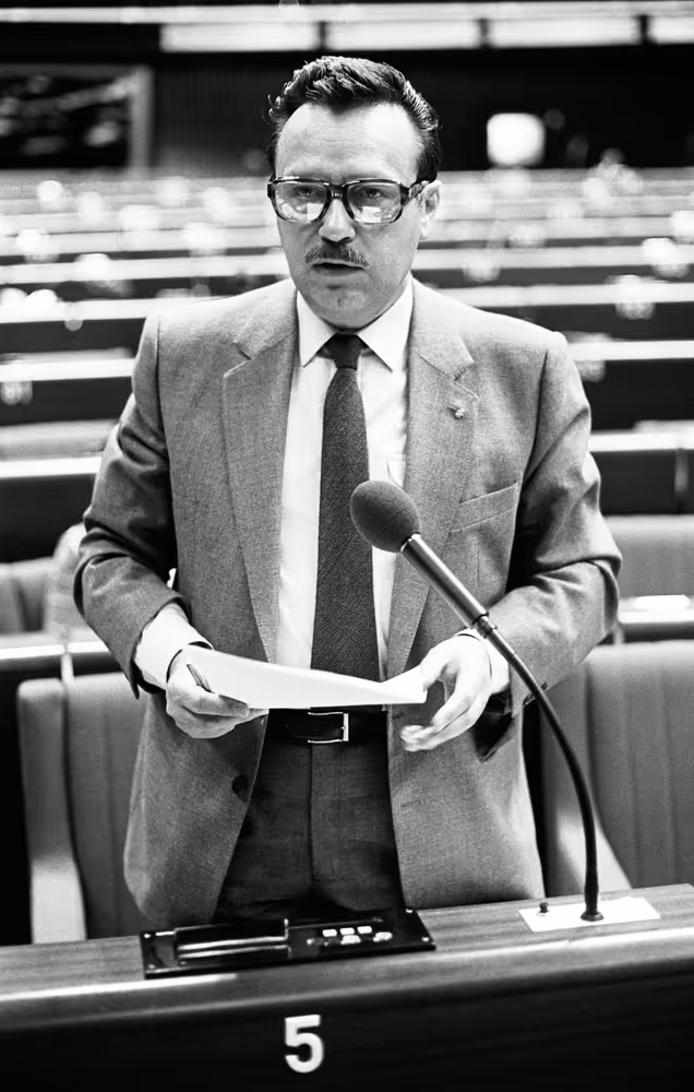 The MEP Ernest GLINNE during a session in June 1981.